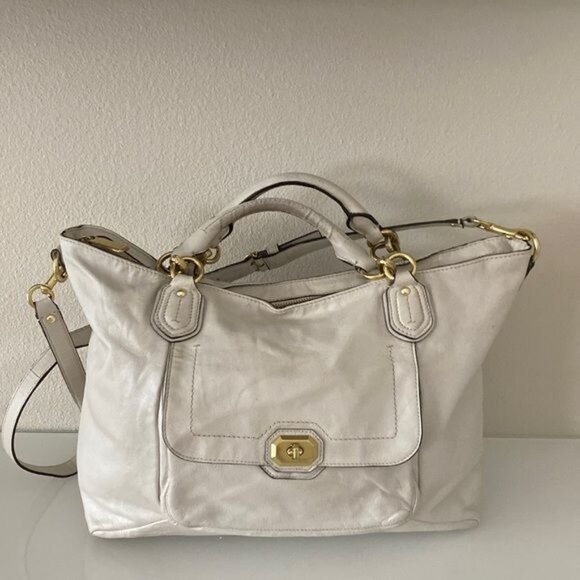 Coach Handbags - Coach Campbell Turnlock Tote